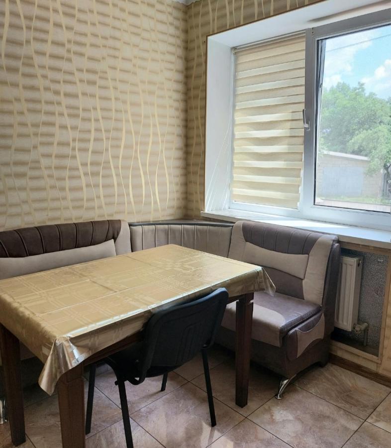 Апартаменты, 2 Комн. 6 Мест Kropyvnytskyi Exterior photo